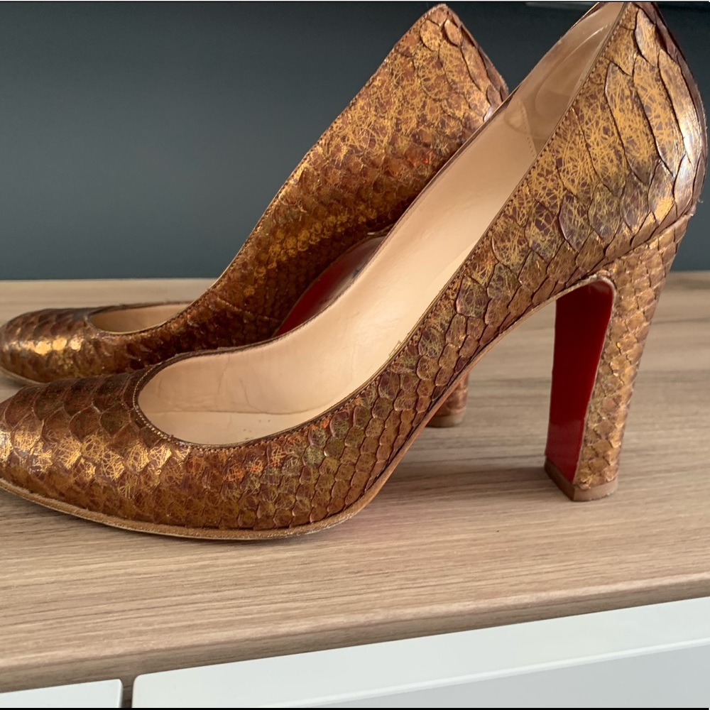 Bronze Louboutin Pumps